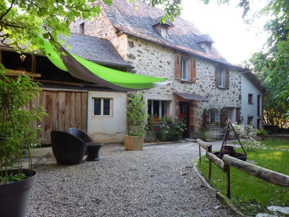 Aire camping-car  Le Bas Sgala (12200) - Photo 2